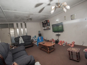 2 Bedroom Garden Flat