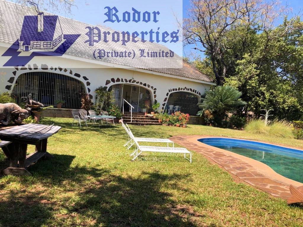 3 Bed Houses for Sale in Binga RDR139422