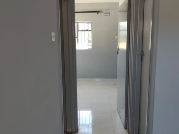 2 Bedroom Flat & Apartment