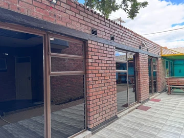 Shops to Rent in Avenues