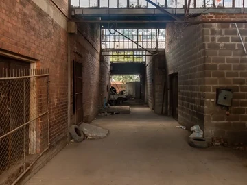 Warehouse & Factory