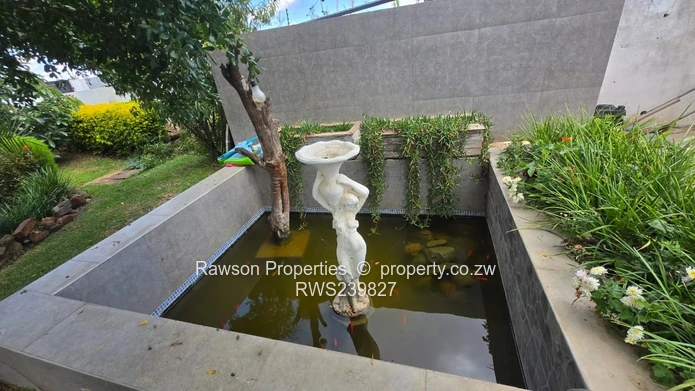 Spacious 5-Bedroom Family Haven in Secure, Modern Comfort