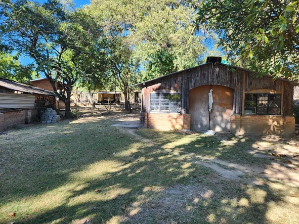 Farm & Agricultural Land