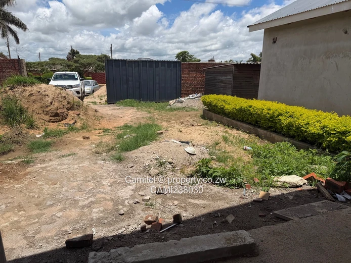 Ashdown Park Finish to own test this 4 bed main en-suite high Celling modern open plan