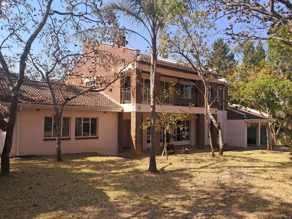 6 Bedroom House