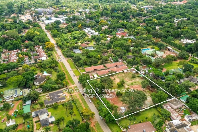 Developers Dream, Permit in place for 12 UNITS in Highlands (Sole Mandate)