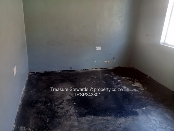 1-Bed Cottage with Courtyard & Borehole, Parktown