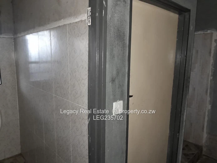 Start Earning Immediately ,Fully Equipped Shop & Butchery,Busy Location!