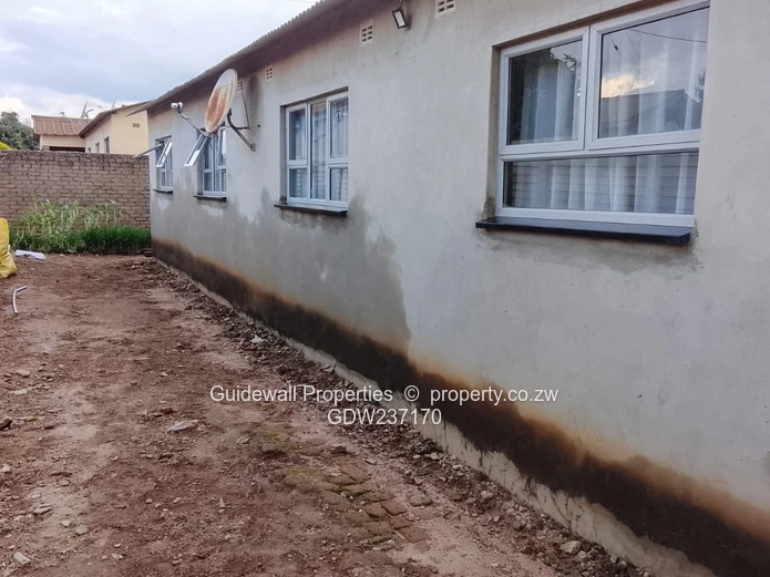 Budiriro 3, 5 bedroomed house for sale (Sole Mandate)