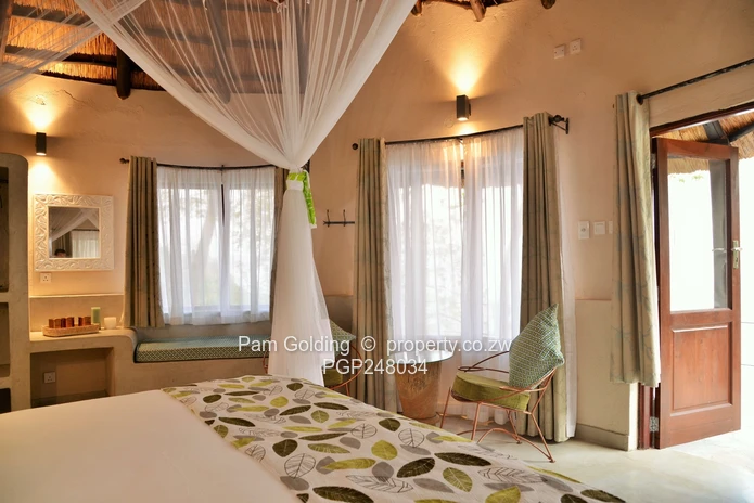 Own a piece of paradise in Mica Point Kariba