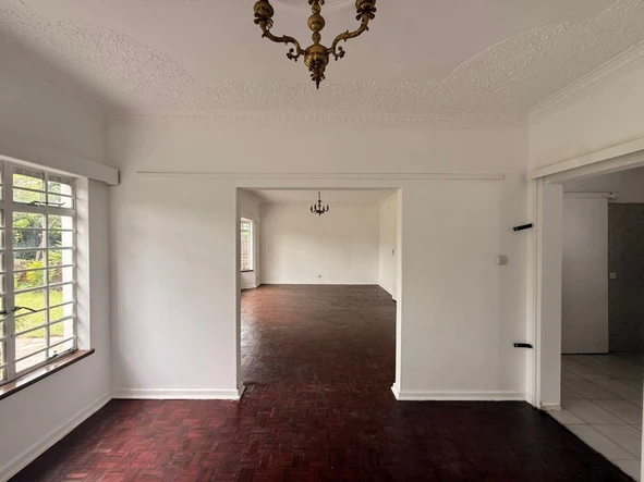 3 Bedroom Flat & Apartment