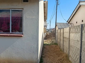 2 Bedroom House