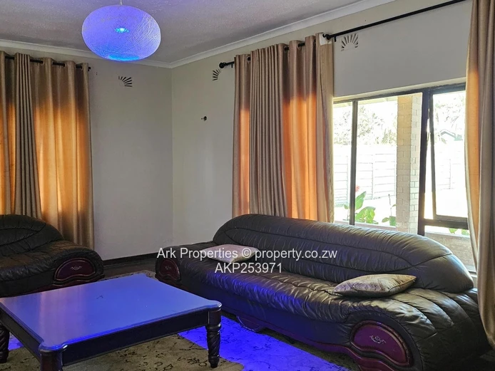 House To Rent – Waterfalls