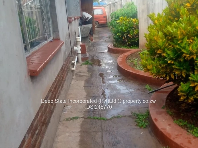 Waterfalls mainwaymeadles house for sale