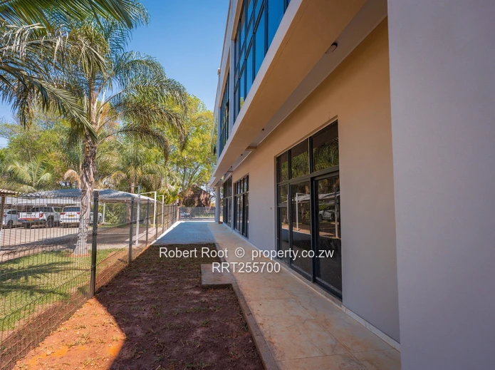 Prime commercial space in Avondale