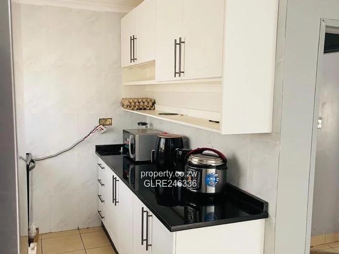 Exposed-brick 2-Bed Cottage in Waterfalls — Borehole & Driveway