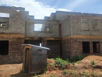 3 Bedroom Flat & Apartment