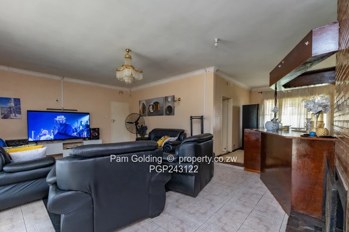 Avonlea Gem Awaits! Spacious 4-Bedroom Home (Sole Mandate)