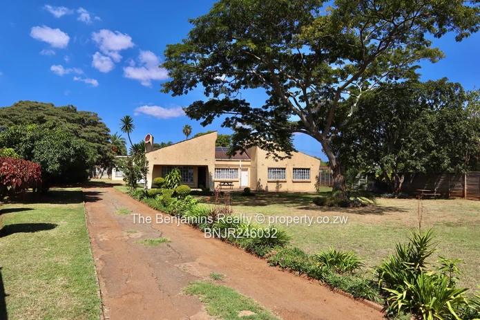 4 Bedroom Home Milton Park