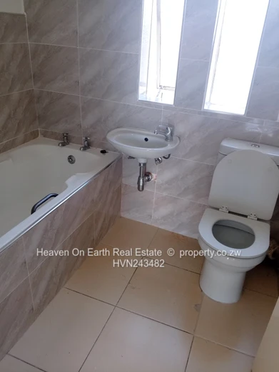 Neat duplex  garden apartment to rent !  (Sole Mandate)