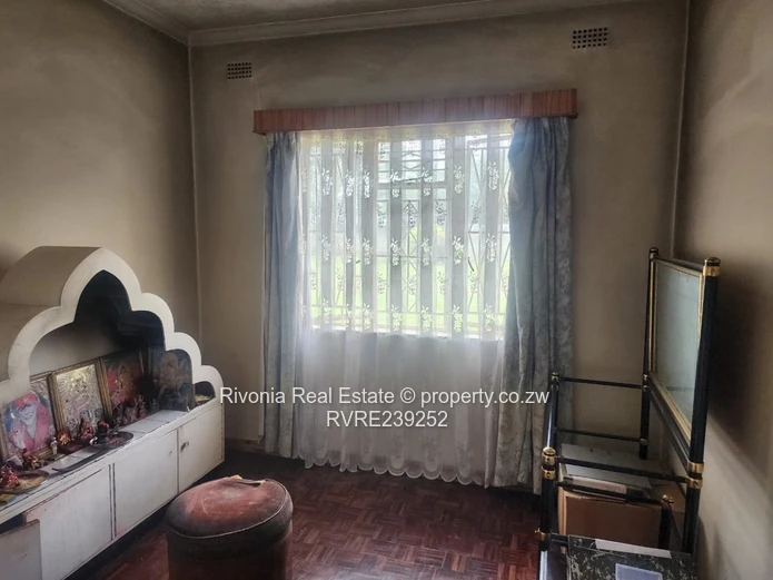 Emerald Hill: 4-Bed Home on 2030m² with Borehole,Gvt Nostro accepted 