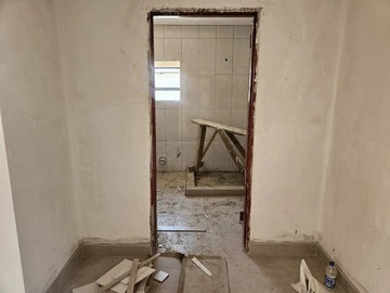 4 Bedroom Garden Flat
