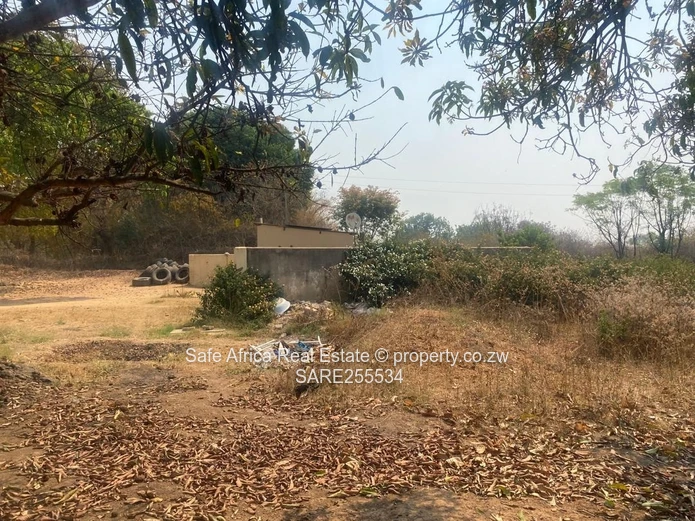 PAN- HANDLE STAND FOR SALE IN WATERFALLS - PROSPECT AREA-CHURCHILL ROAD Price at 69k