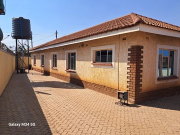 2 Unit Townhouse Complex