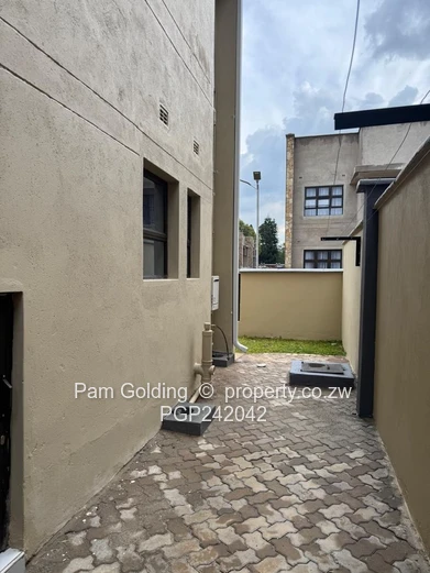 3 Bedroom Townhouse/Complex/Cluster for Sale in Mount Pleasant