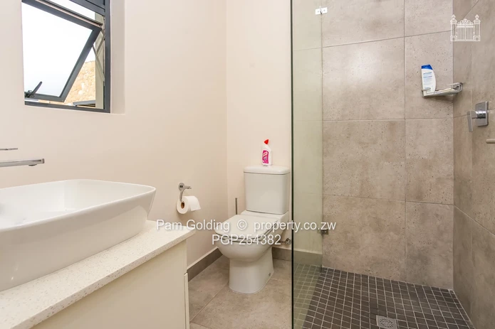 3 Bed 3 Bath Townhouse