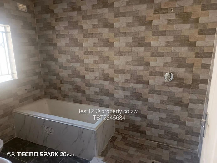 Madokero estate house for sale  (Sole Mandate)