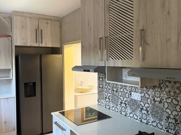 4 Bedroom Flat & Apartment