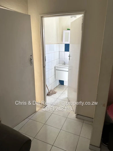 Cottage to rent - Chisipite