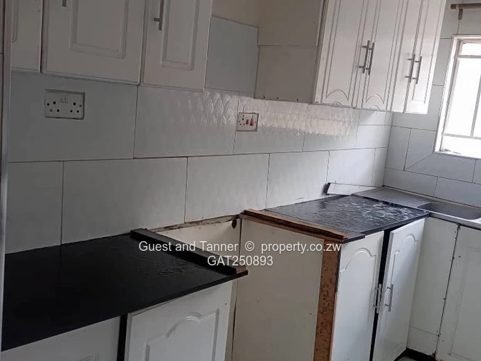Spacious 5-Bedroom Family Home for Sale – Budiriro 4