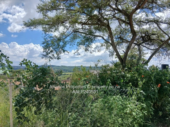 4,200sqm Stand with 2-Bedroom Cottage, Borrowdale Mt Breeze