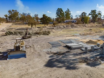 Stands & Residential Land