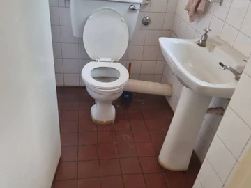 2 Bedroom Flat & Apartment