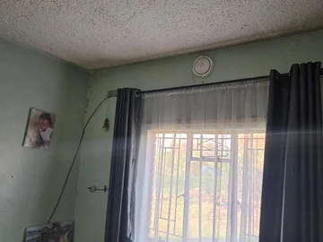 2 Bedroom Flat & Apartment