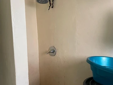 2 Bedroom Flat & Apartment