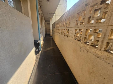 2 Bedroom Flat & Apartment