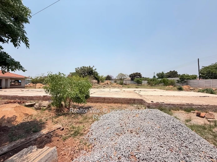 Income-Generating Student Accommodation & Family Compound, Manresa for sale 