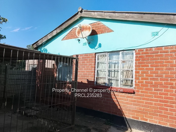 Solid 5-Bed Chitungwiza Home — Walled and Gated