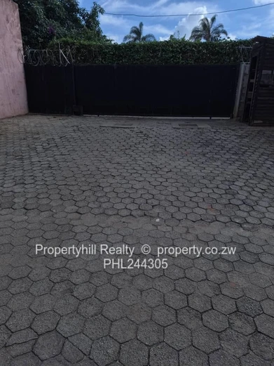 Harare CBD Avenues: 2-Bed Flat 80sqm — Borehole & Paved Yard (Sole Mandate)
