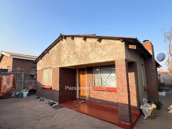 Solid Family Home for Sale (Sole Mandate)