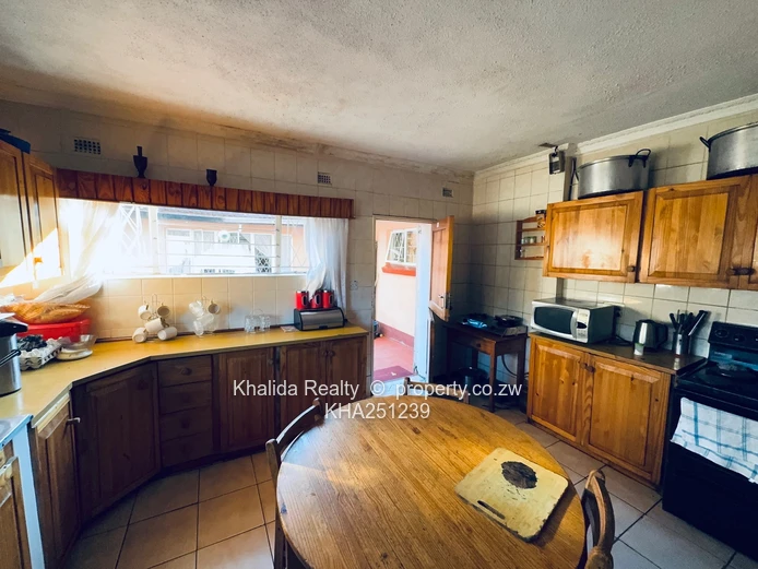 Hatfield Spacious property for sale 