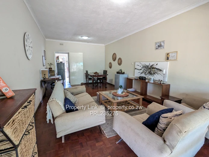 2-bed, 1-bath Garden Flat In Greystone Park