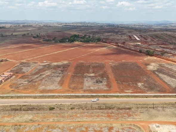 Commercial & Industrial Land