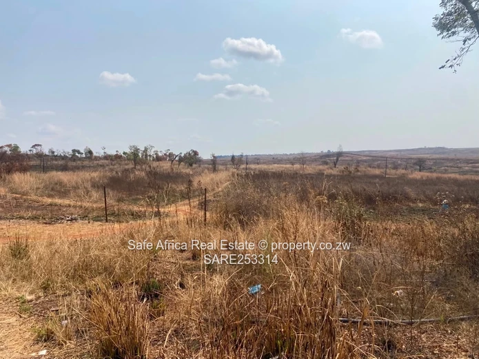 43 Hectares Borrowdale Brooke- Crowhill Road Frontage Plot For Sale
