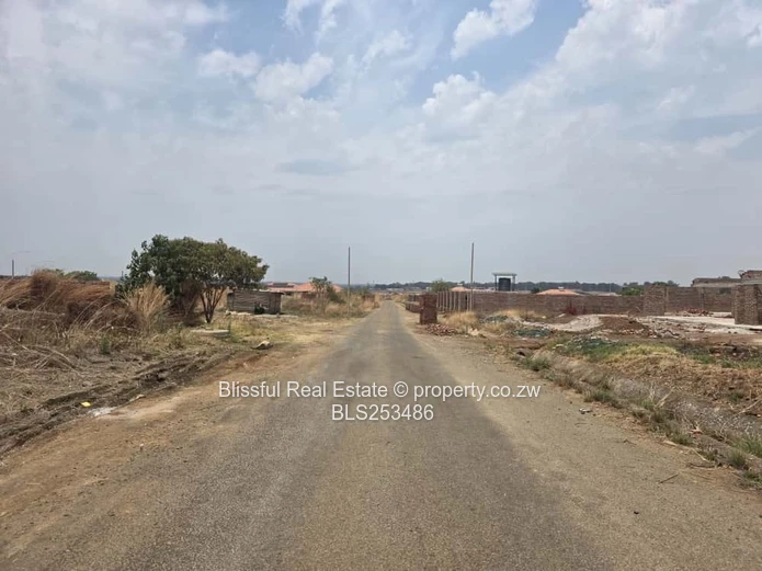 2000sqm stand for sale in pomona Estate Harare