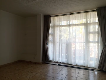 2 Bedroom Flat & Apartment